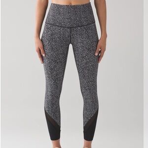 Lululemon Wunder Under Pant Laser Cut Luon Ripple Jacquard Black White